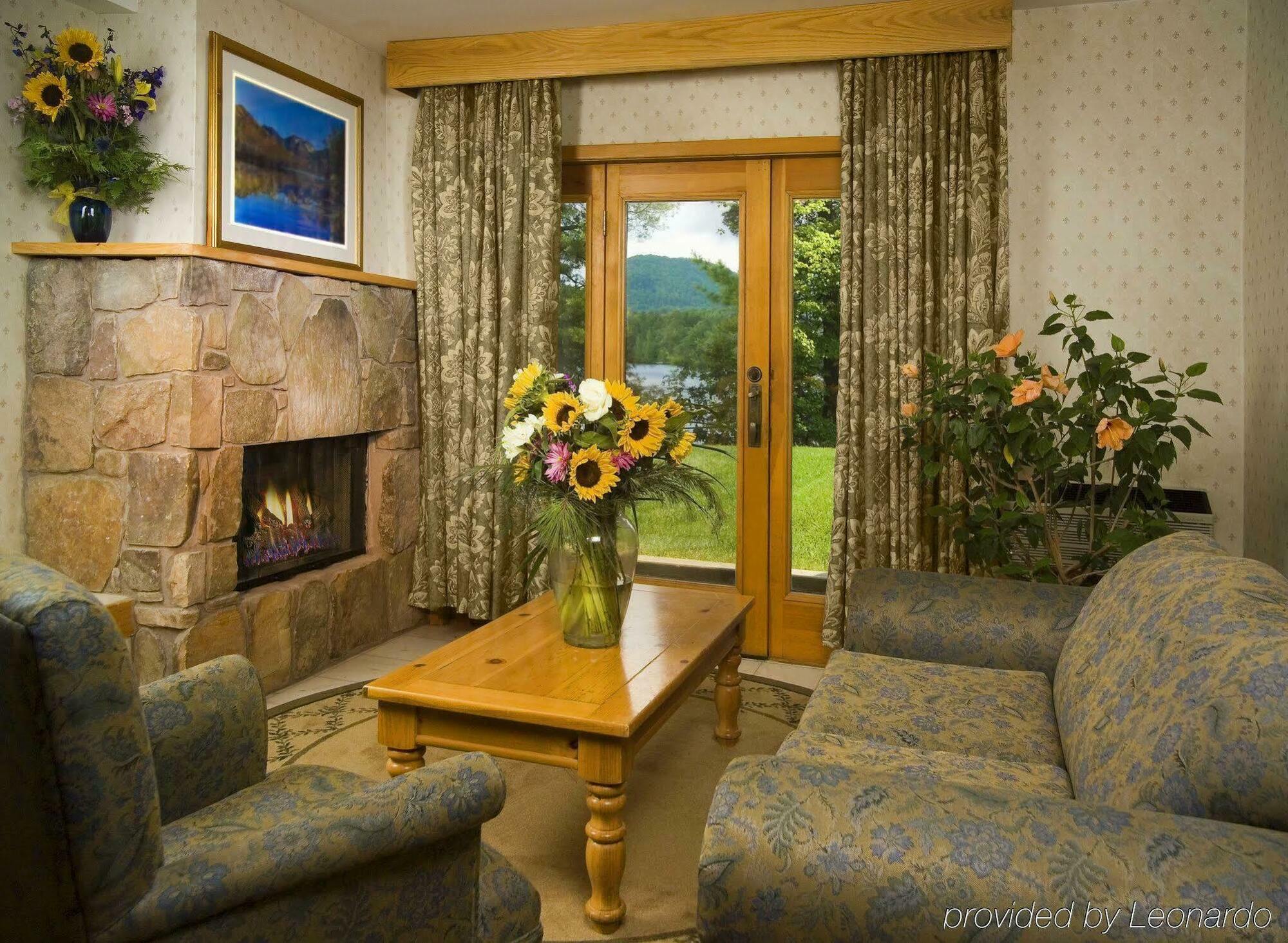 Golden Arrow Lakeside Resort Lake Placid Room photo